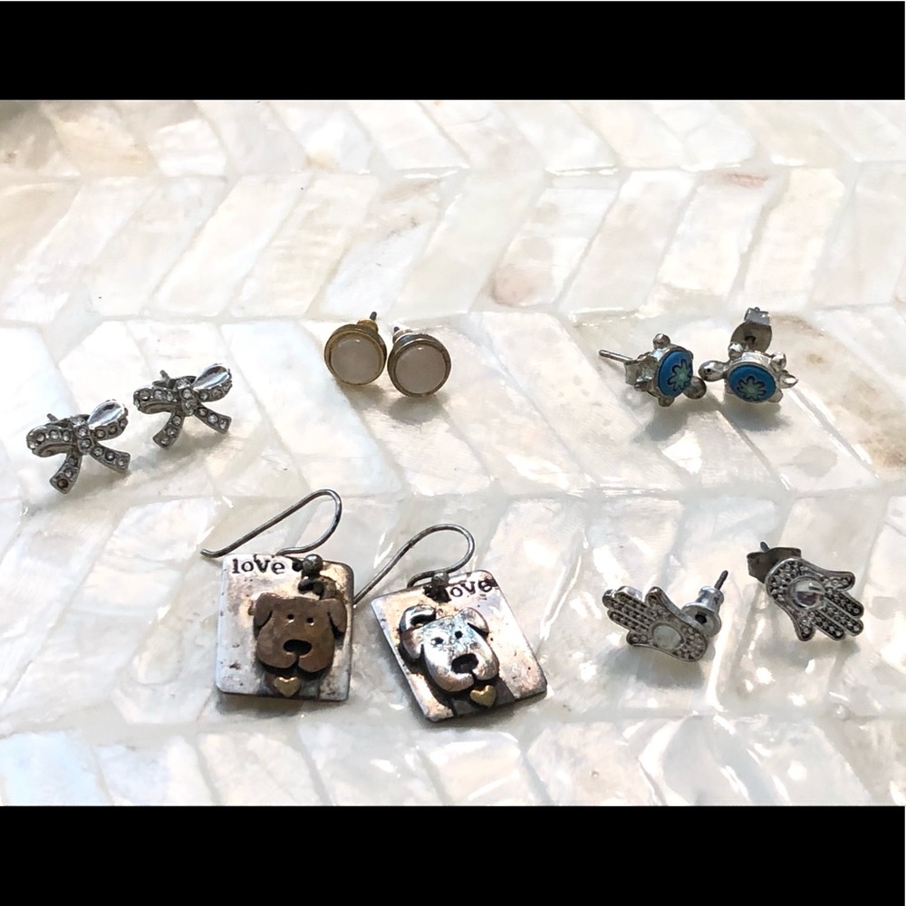 Bundle of earrings